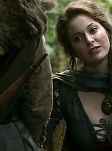 UK Playmates Pics: Game of Thrones Girls Upskirt Pussy Insights