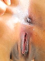 Pussy Pics: Stunning Kalila in your face